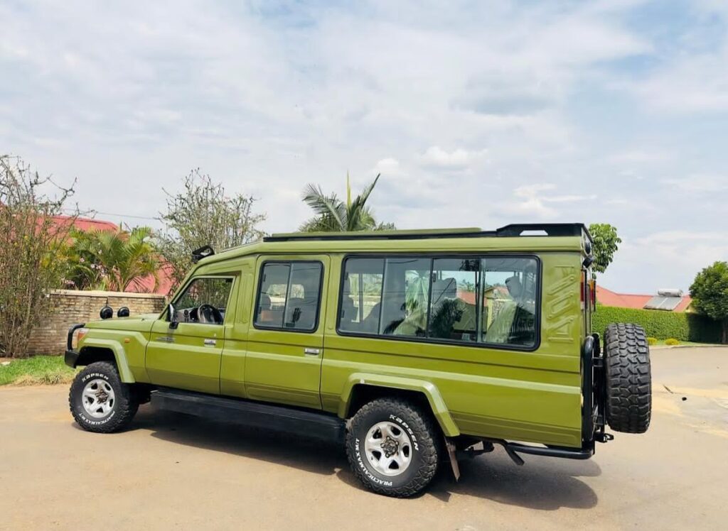 Car hire to Akagera National Park from Kigali